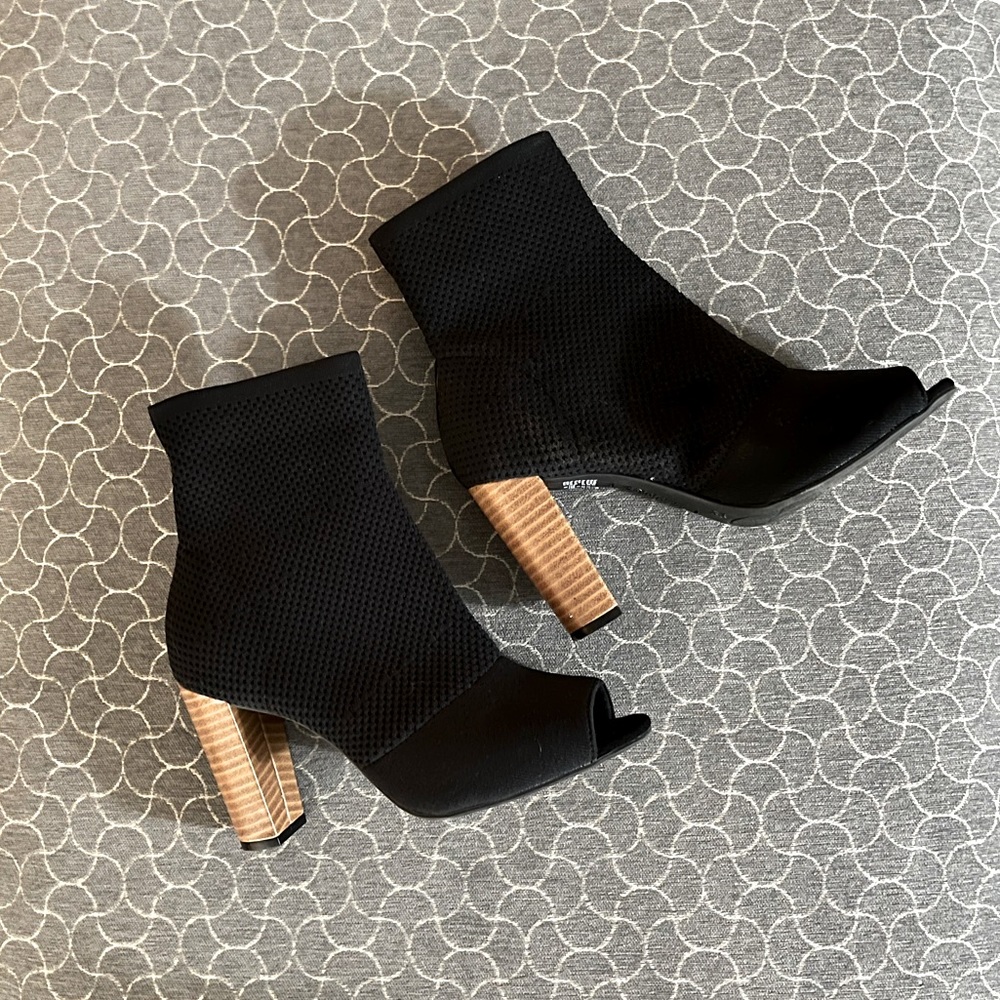 Black Peep-Toe Heel Boots Size 7.5!!!